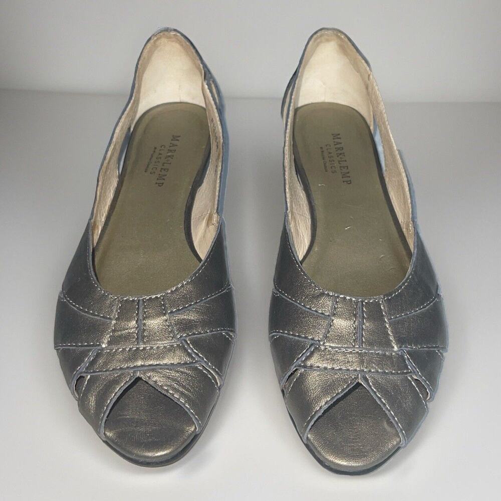 New Women's MARK‎ LEMP Size 7AA BRASS Leather Flat Ballerina Sandal Heel Shoes